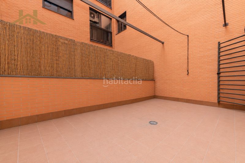 Foto 0c3716d5-7385-40c3-a5e2-0ae6fe953b8a. Pis amb calefacció piscina a Las Tablas Madrid