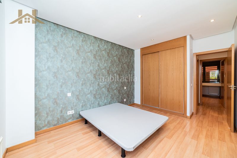 Foto 6d9b1007-b629-4239-b02f-4243424eeb7e. Pis amb calefacció piscina a Las Tablas Madrid