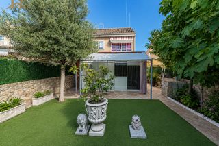Xalet  Calle de benicarló 50. Chalet pareado en venta en calle de benicarló 50