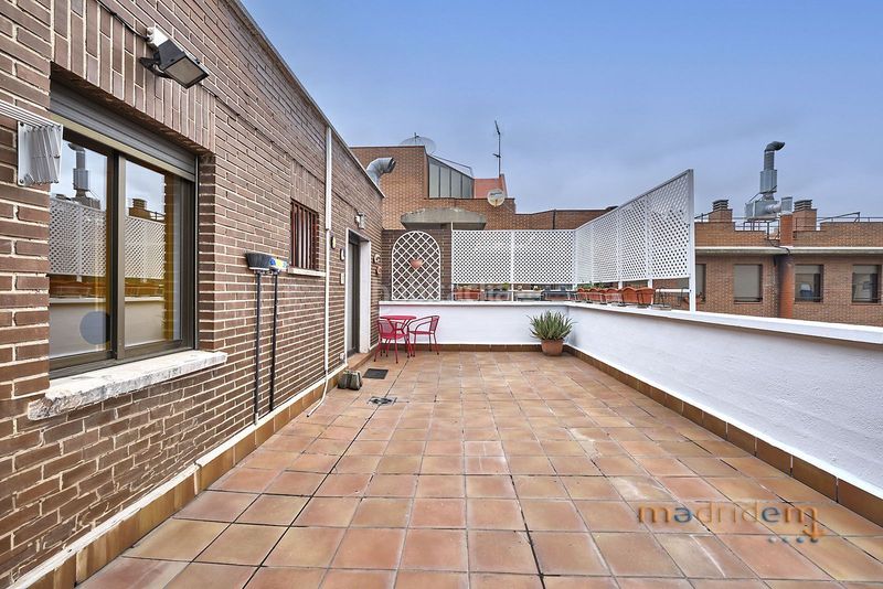 Foto 330c5dca-cfd3-4a44-ae8a-128933f74e38. Lloguer àtic a Guindalera Madrid