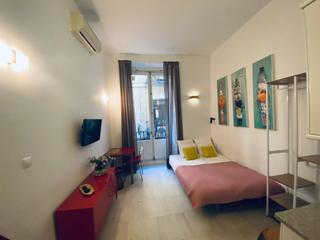 Lloguer Estudi a Cortes-Huertas. Estudio en sol, 30 m2, amueblado.
