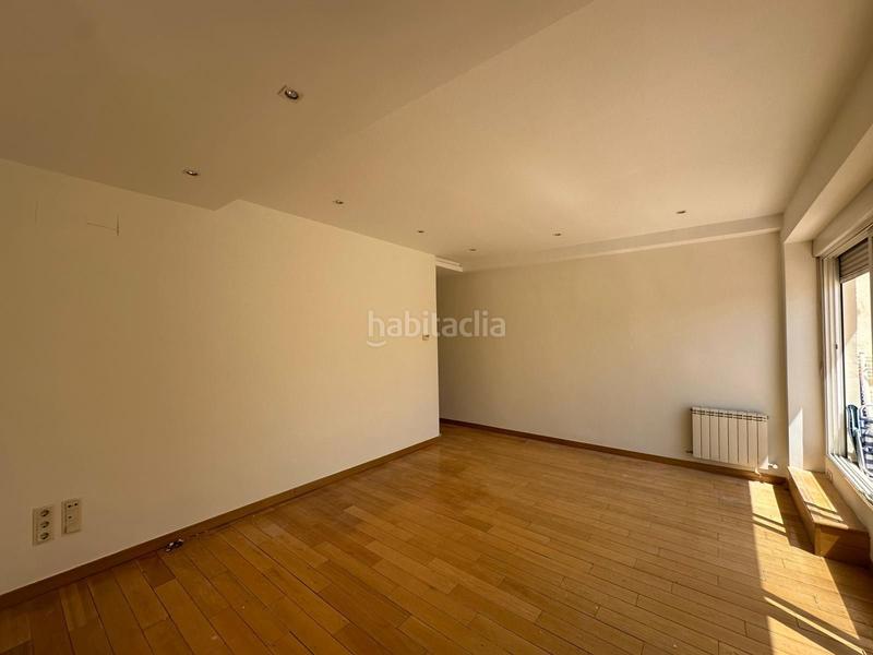 Foto 4300ac7d-caef-4872-a425-5a77515856a6. Miete dachwohnung in Cortes-Huertas Madrid