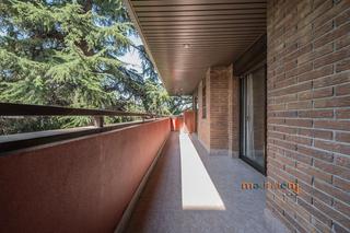 Alquiler Piso en Atalaya. Piso amueblado o sin amueblar, con amplios espacios, 260 m2, 4 h