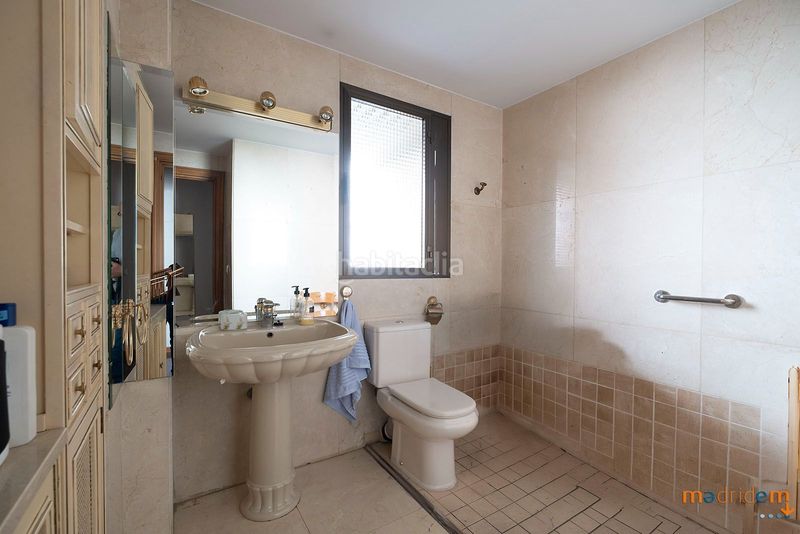 Foto 54566ac0-a154-4bab-80ac-182ff3b90953. Apartament amb calefacció piscina a Hispanoamérica-Bernabéu Madrid