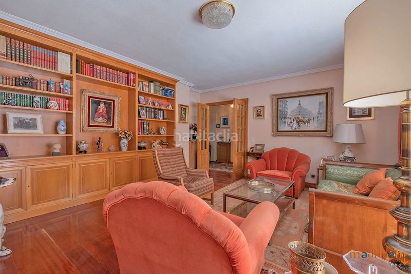 Foto d0574209-6626-4a50-81fd-ba76abdb579f. Apartament amb calefacció piscina a Hispanoamérica-Bernabéu Madrid