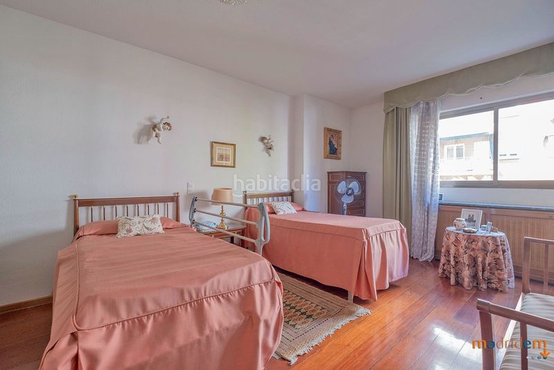 Foto d598f1d8-5478-414d-aa7d-11bd14c82382. Apartament amb calefacció piscina a Hispanoamérica-Bernabéu Madrid