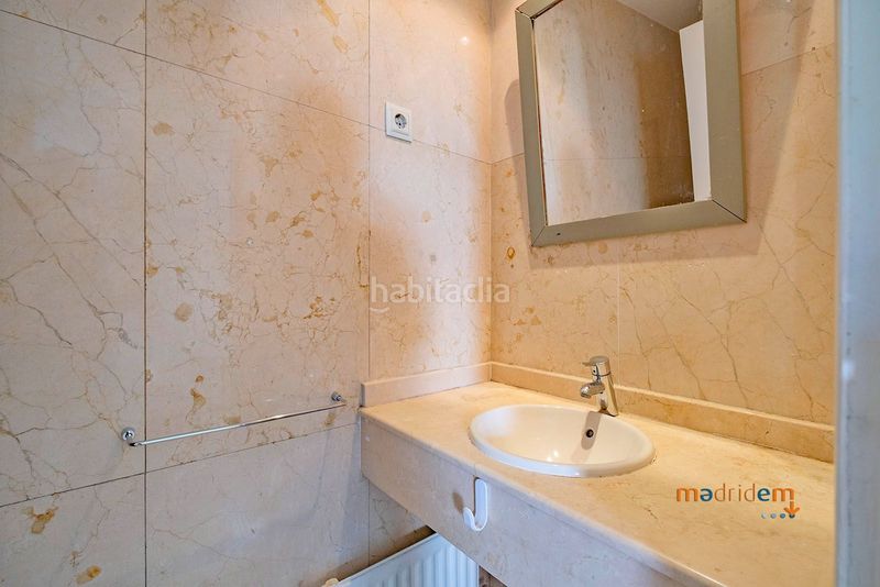 Foto 005efdb8-e68b-42c5-b27e-8b86efd38043. Casa adossada amb calefacció a Concepción Madrid