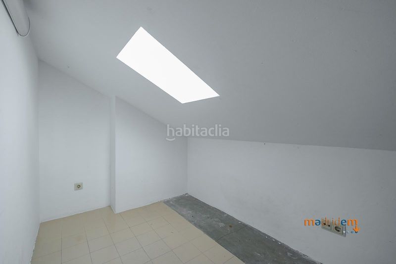 Foto c8271cde-9d73-4240-98f8-a4368d46ae7a. Casa adossada amb calefacció a Concepción Madrid