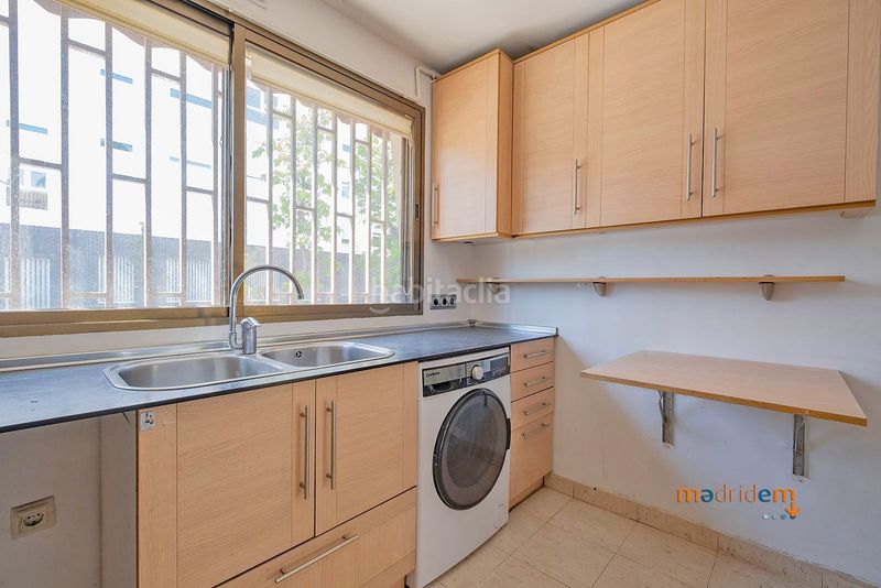 Foto dabeaedb-be9c-4b13-a58b-fcd90f899950. Casa adossada amb calefacció a Concepción Madrid