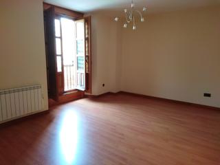 Rent Apartment  Calle de santiago. Apartamento en alquiler