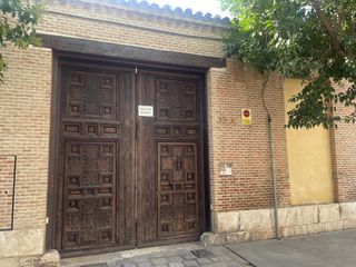 Car parking in Calle de santiago 22