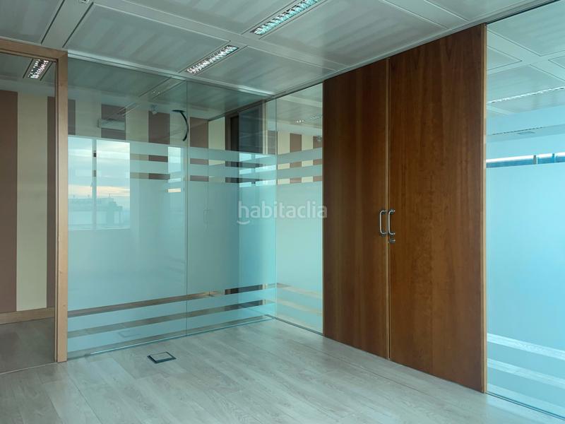 Foto 0f6f83c5-1633-42ee-9b65-9a20628f653c. Miete büro in avenida juan carlos i 13 in La Garena Alcalá de Henares