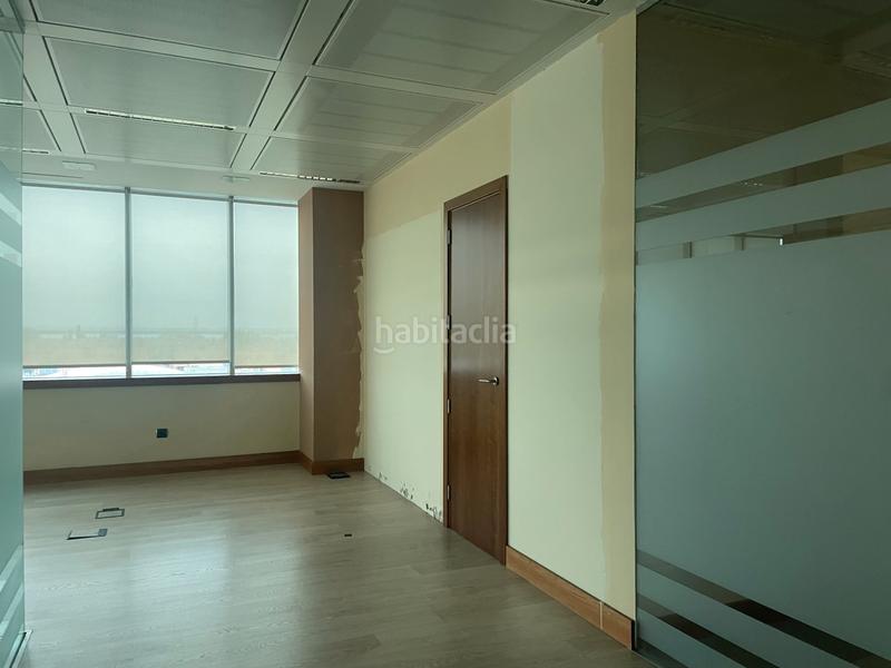 Foto 1653b784-b325-4c02-883f-9b8c019861be. Miete büro in avenida juan carlos i 13 in La Garena Alcalá de Henares