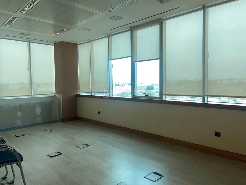 Foto 2a1ed7f0-4bd5-4dd9-b1f5-c266edf18e87. Miete büro in avenida juan carlos i 13 in La Garena Alcalá de Henares