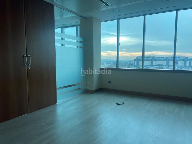 Foto c42fc065-634a-4517-a137-4e63e7d0b034. Miete büro in avenida juan carlos i 13 in La Garena Alcalá de Henares