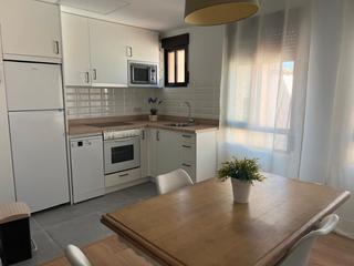 Miete Zweistöckige Wohnung  Calle gallo