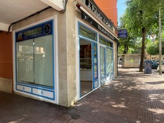 Local Comercial a Calle Diego Ros y Medrano 10