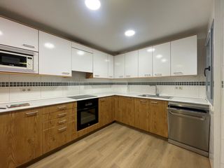 Miete Etagenwohnung  Calle de deyanira