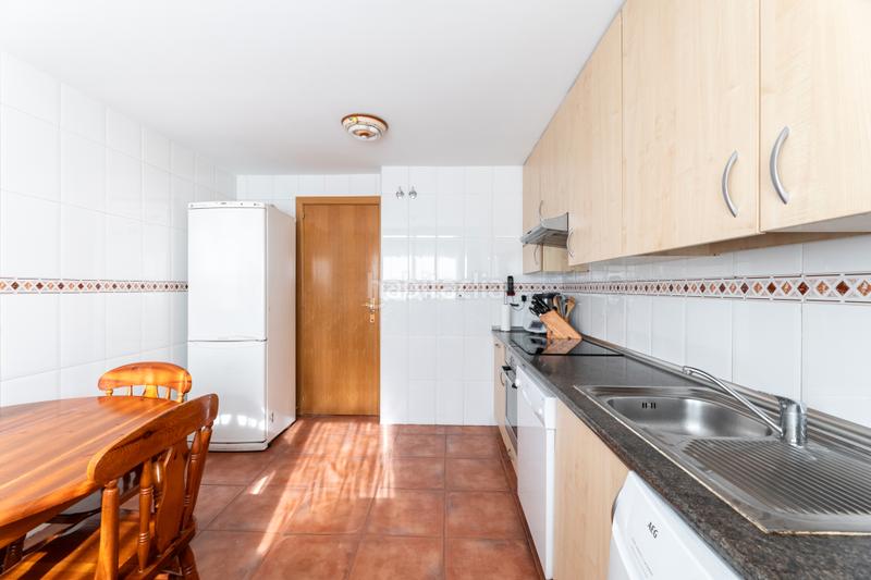 Foto 07723fad-e19b-4c49-8712-1159288e938a. Casa a schiera con parcheggio piscina in Zona El Caño Arroyomolinos