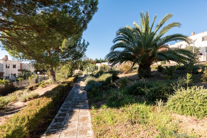 Foto 4bb8e7eb-b1ae-4139-a092-a95093c1d862. Casa a schiera con parcheggio piscina in Zona El Caño Arroyomolinos