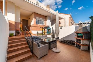 Semi detached house en Calle jardines 15. capital home vende este fantstico adosado en villanueva de per