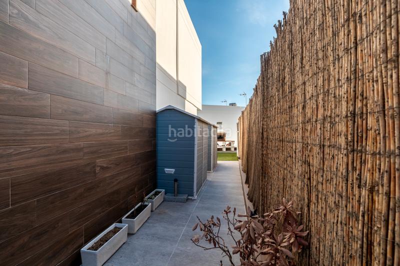 Foto 11c48343-66eb-4a3f-bd70-e8e272dc7b66. Casa bifamiliare con parcheggio in Las Castañeras - Bulevar Arroyomolinos