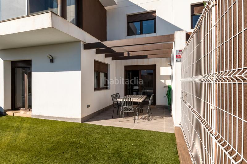 Foto 259fd98b-a25b-4617-be4b-56d15a06cdb9. Casa bifamiliare con parcheggio in Las Castañeras - Bulevar Arroyomolinos