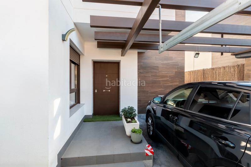 Foto 55d4dc46-74a2-4e69-b6b2-8b03129ab897. Casa bifamiliare con parcheggio in Las Castañeras - Bulevar Arroyomolinos