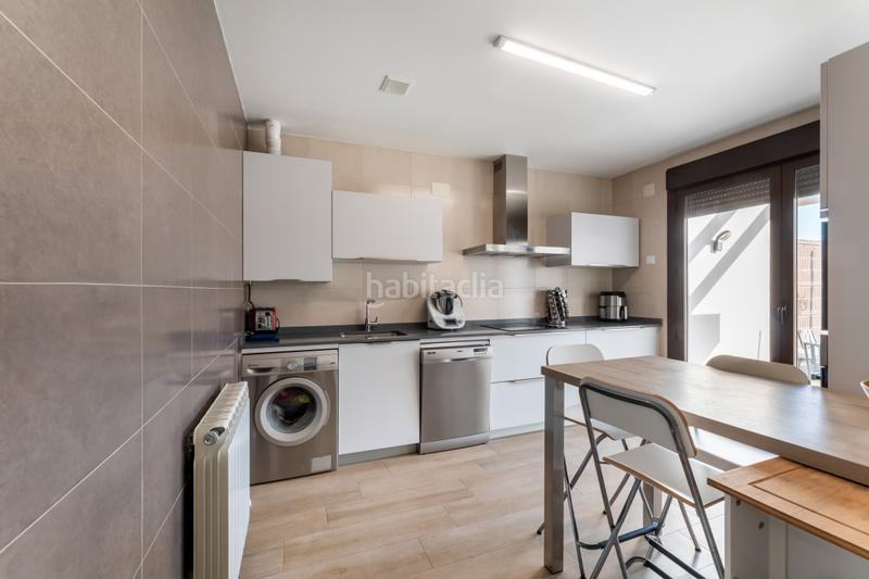 Foto 96f39fff-ea10-4a60-a93c-20023d29c3c8. Casa bifamiliare con parcheggio in Las Castañeras - Bulevar Arroyomolinos