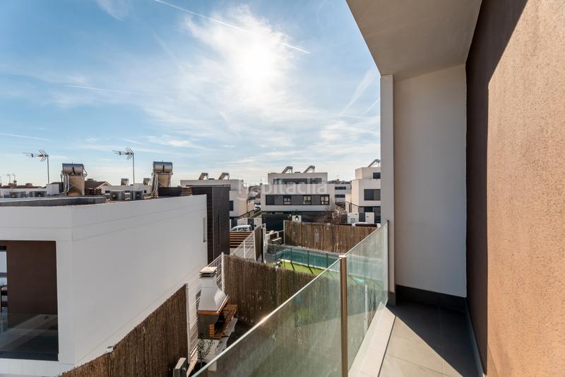 Foto 9e58d1aa-5bb6-4b55-9488-882db14e4261. Casa bifamiliare con parcheggio in Las Castañeras - Bulevar Arroyomolinos