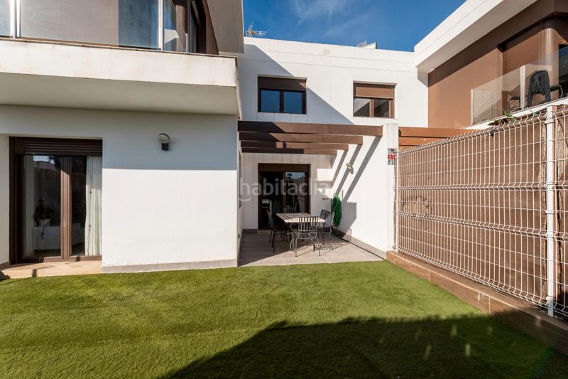 Foto f40bc5b2-2f03-4fd4-9ca6-21592c98f2b3. Casa bifamiliare con parcheggio in Las Castañeras - Bulevar Arroyomolinos