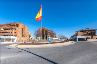 Local Comercial  Calle del pino canario. Local en venta en navalcarnero, el pinar