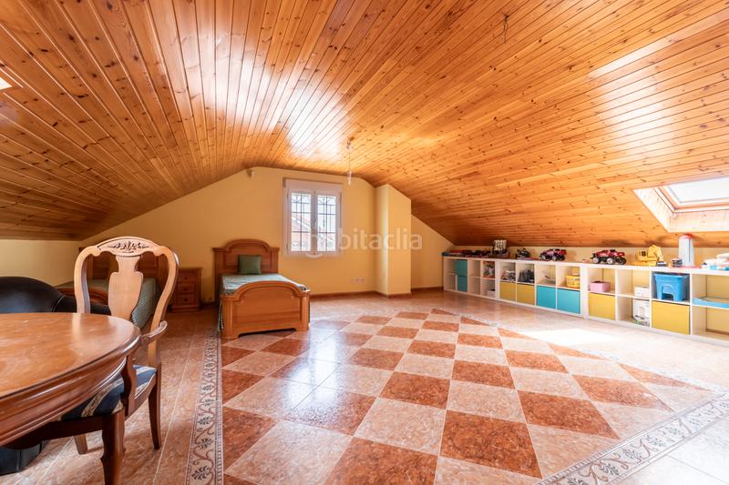 Foto 83a5b598-d914-40f2-a6ad-2a82a41058a9. Chalet avec cheminée chauffage parking piscine dans Arroyomolinos