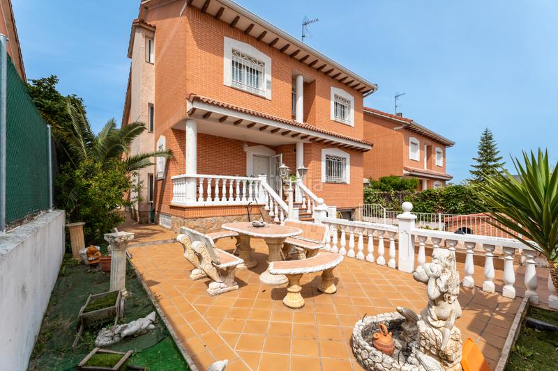 Foto a3fbf515-f4b7-4c63-86ba-0ecaebffb8b3. Chalet avec cheminée chauffage parking piscine dans Arroyomolinos