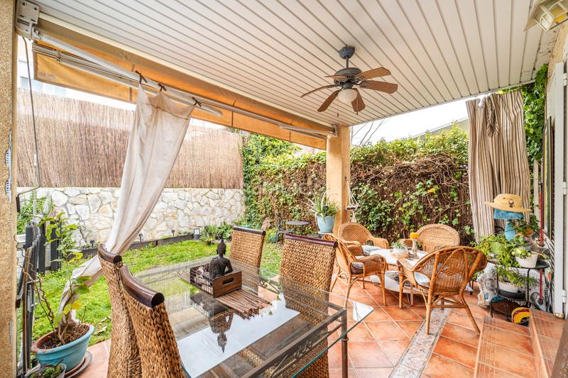 Foto dc2de8e7-8174-46d0-b69d-a92ff4b9d0da. Casa pareada capital home vende chalet pareado en Boadilla del Monte