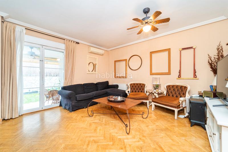 Foto e1e678ef-54d7-47be-a4b5-0a97286af4a4. Casa pareada capital home vende chalet pareado en Boadilla del Monte