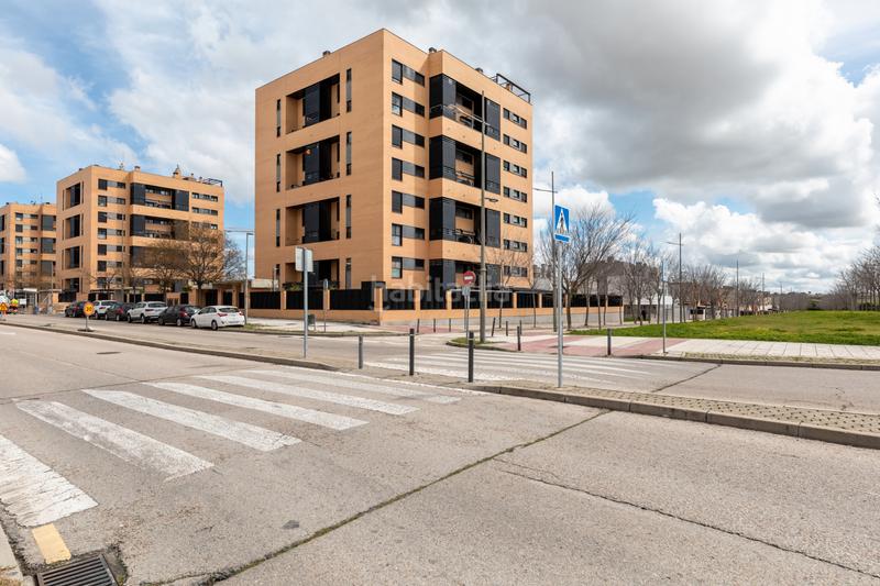 Foto e011ee63-7357-4ddb-bd20-da62006a024a. Planta baixa amb calefacció piscina a Sur - PAU 4 Móstoles