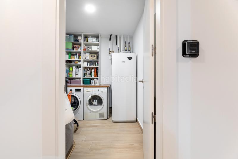 Foto 6657f699-73e1-4dab-aab3-5121fc220b19. Dúplex capital home vende espectacular dúplex invertido en el corazón del pueblo. en Navalcarnero