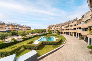 Pis a Viñas Viejas. Piso en venta en av julio fuentes, viñas viejas, boadilla del mo