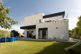 Chalet in Brunete. Capital home vende chalet independiente en urbanización las veli
