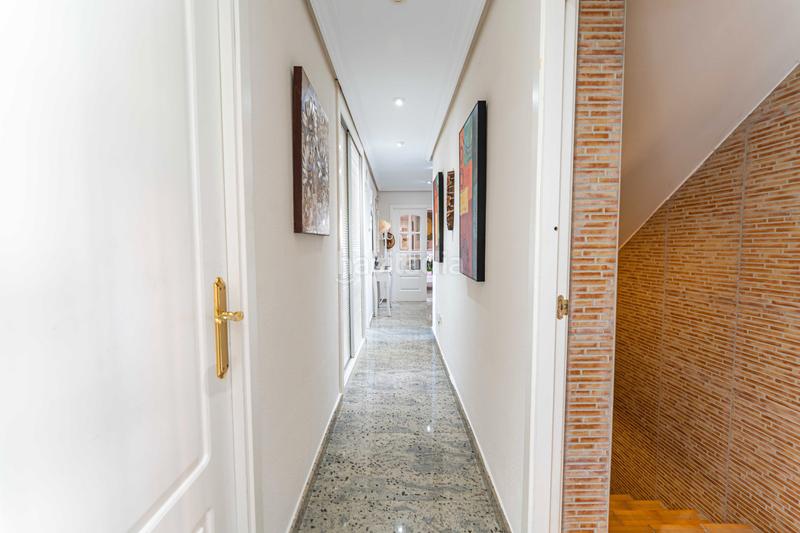 Foto 2b3099e4-8bee-457e-8420-8146a5e99922. Casa pareada capital home vende en exclusiva fantastico chalet pareado con piscina en los peñascales en Torrelodones
