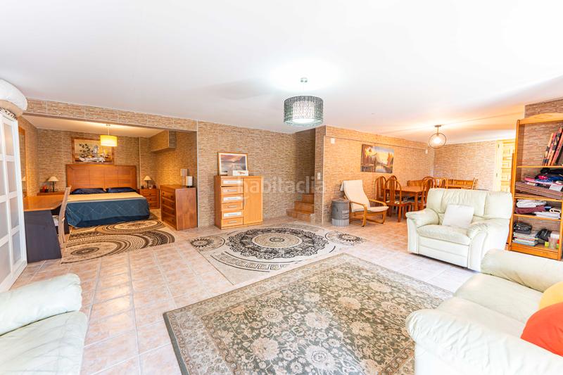 Foto 30a081b0-194b-4f86-ab60-6185217f5c86. Casa pareada capital home vende en exclusiva fantastico chalet pareado con piscina en los peñascales en Torrelodones