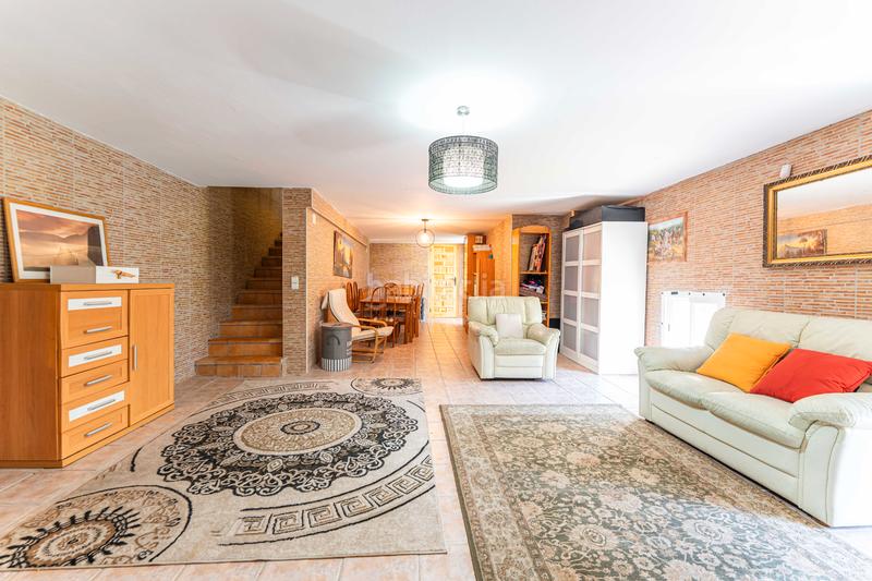 Foto 91fb88db-a507-4272-93ca-72c6fd23a8e1. Casa pareada capital home vende en exclusiva fantastico chalet pareado con piscina en los peñascales en Torrelodones