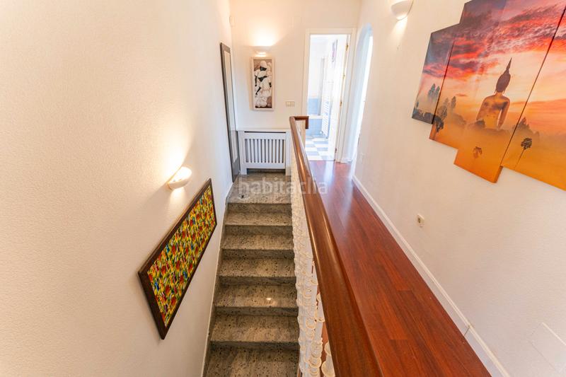 Foto a64cf7f5-a16a-4cb9-9f88-2df5ef39b2ad. Casa pareada capital home vende en exclusiva fantastico chalet pareado con piscina en los peñascales en Torrelodones