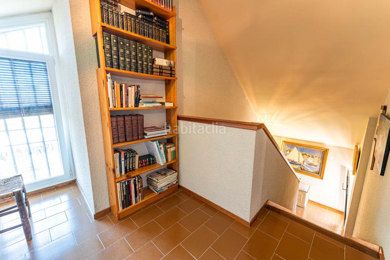 Foto 0acfc3a1-4bc2-47a1-aafa-fcb48e347565. Xalet amb xemeneia calefacció aparcament piscina a Torrelodones