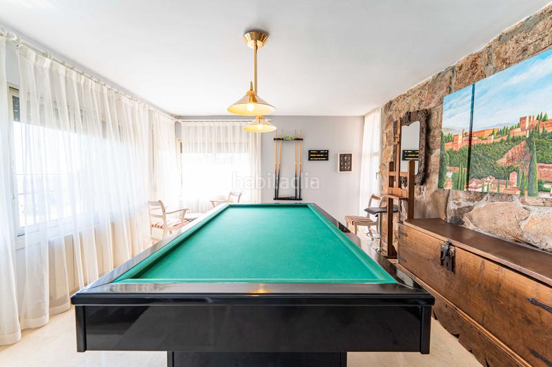 Foto 1bcb73b5-1c02-49fa-b39a-c1f83f090cb9. Xalet amb xemeneia calefacció aparcament piscina a Torrelodones