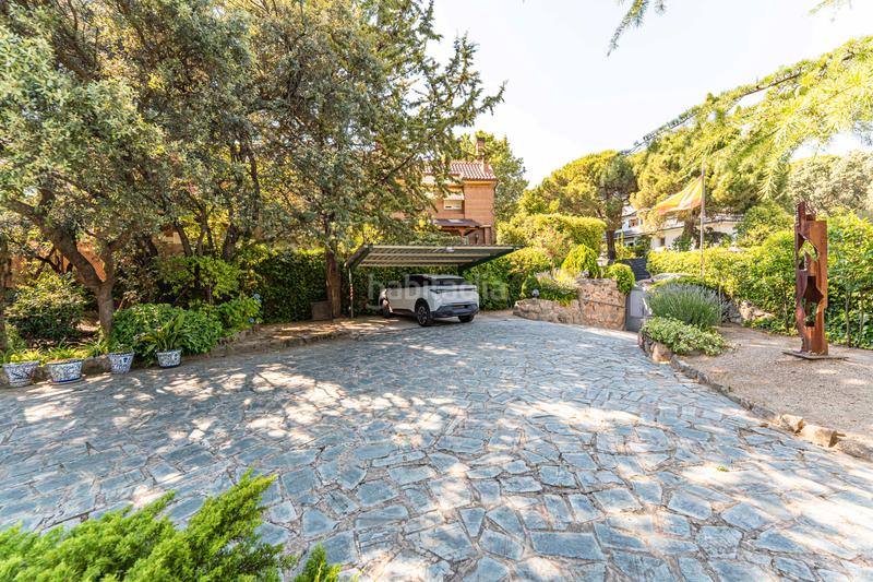 Foto 1e4b5455-170d-46a3-9f82-c471d24d7780. Xalet amb xemeneia calefacció aparcament piscina a Torrelodones