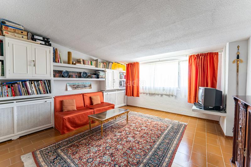 Foto 2449e92e-c26b-42b7-b04f-368d08a9c014. Xalet amb xemeneia calefacció aparcament piscina a Torrelodones