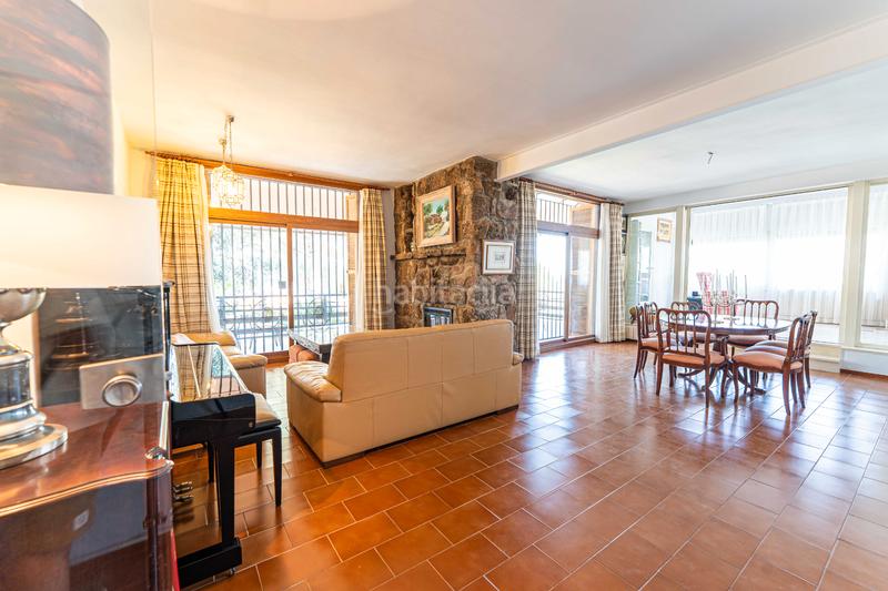 Foto 307d85e0-76aa-4614-98c5-b199285a335e. Xalet amb xemeneia calefacció aparcament piscina a Torrelodones