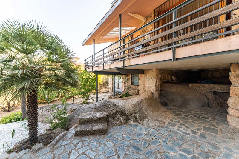 Foto 3d54bcba-a163-4356-b7c5-95f55a911d0b. Xalet amb xemeneia calefacció aparcament piscina a Torrelodones